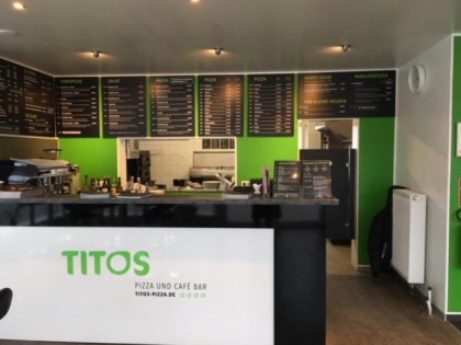 照片: Titos 
